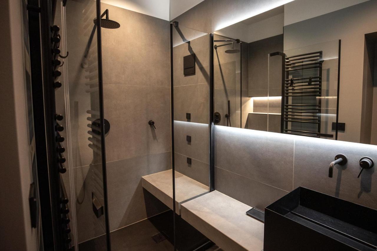 S1 Luxury Suites And Rooms Триест Экстерьер фото
