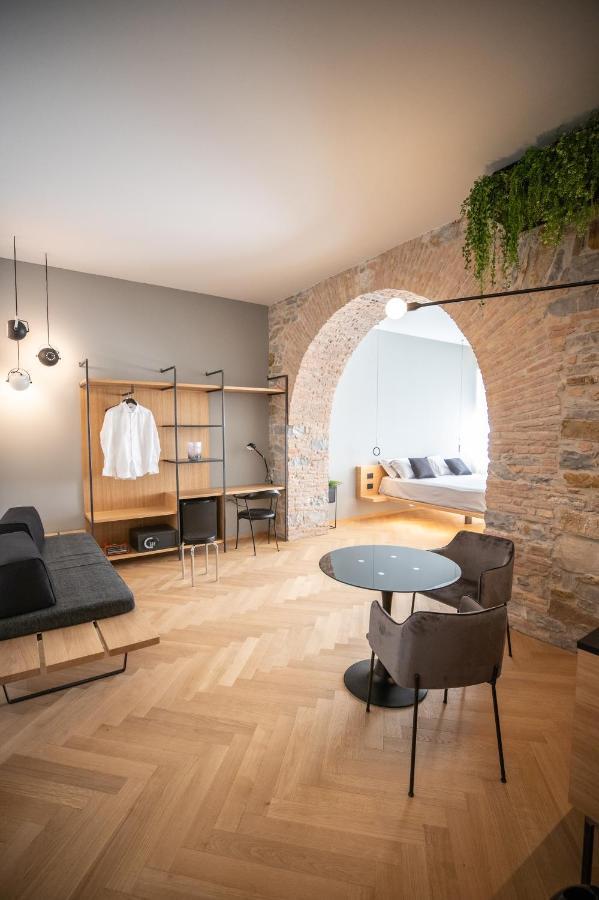 S1 Luxury Suites And Rooms Триест Экстерьер фото