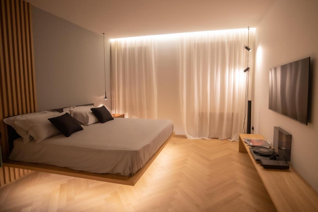 S1 Luxury Suites And Rooms Триест Экстерьер фото