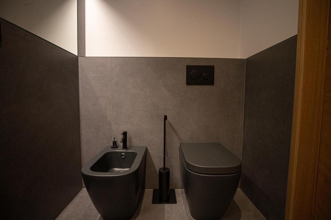 S1 Luxury Suites And Rooms Триест Экстерьер фото