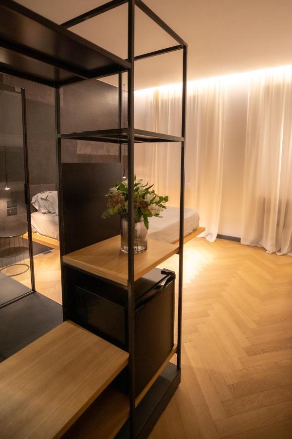S1 Luxury Suites And Rooms Триест Экстерьер фото